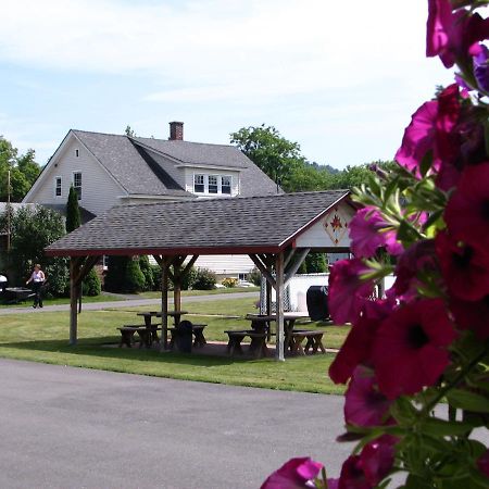 Maple Leaf Motel Littleton Exterior photo