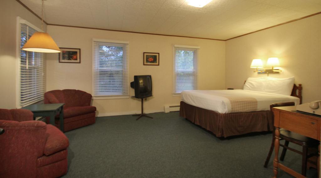 Maple Leaf Motel Littleton Room photo