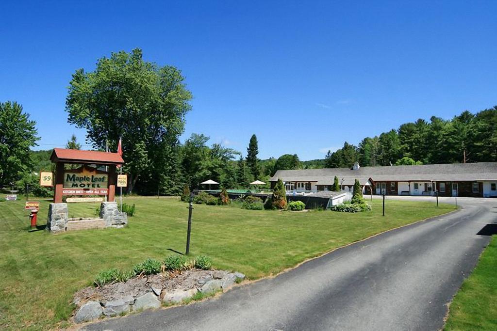 Maple Leaf Motel Littleton Exterior photo