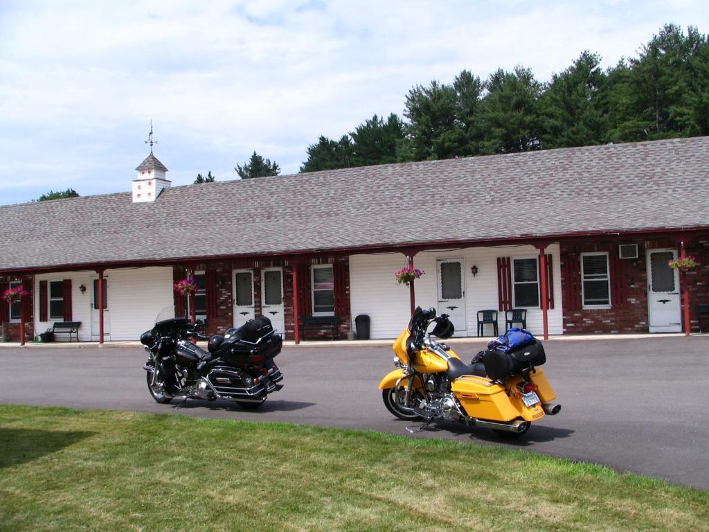 Maple Leaf Motel Littleton Exterior photo