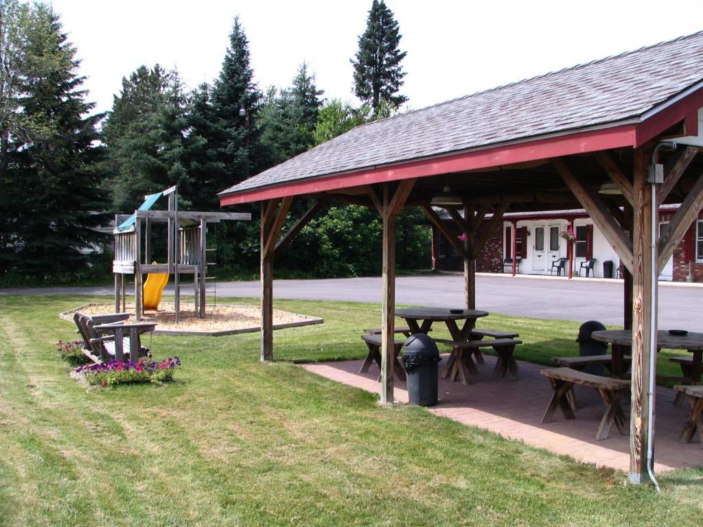 Maple Leaf Motel Littleton Exterior photo